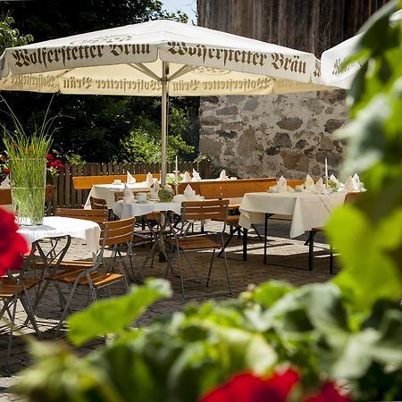 Hotel Wirtshaus Am Schloss Aicha vorm Wald Kültér fotó