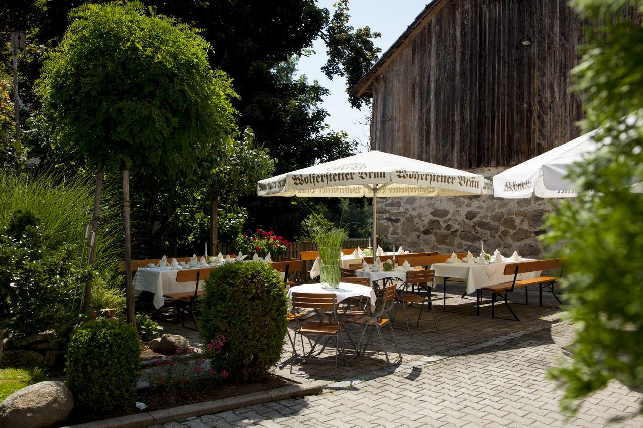 Hotel Wirtshaus Am Schloss Aicha vorm Wald Kültér fotó